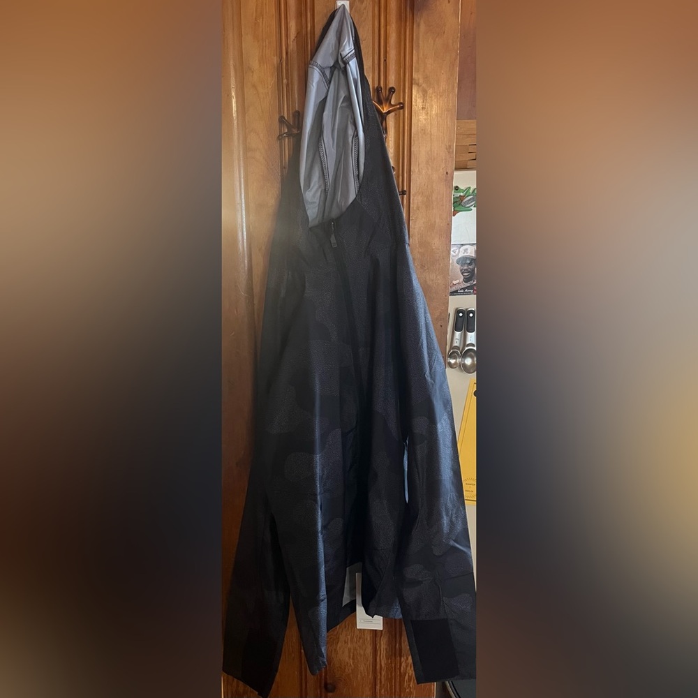 Target All In Motion Boys Raincoat jacket black & gray Brand New with Tags 12/14